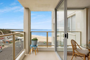 Ebbtide 30, Forster